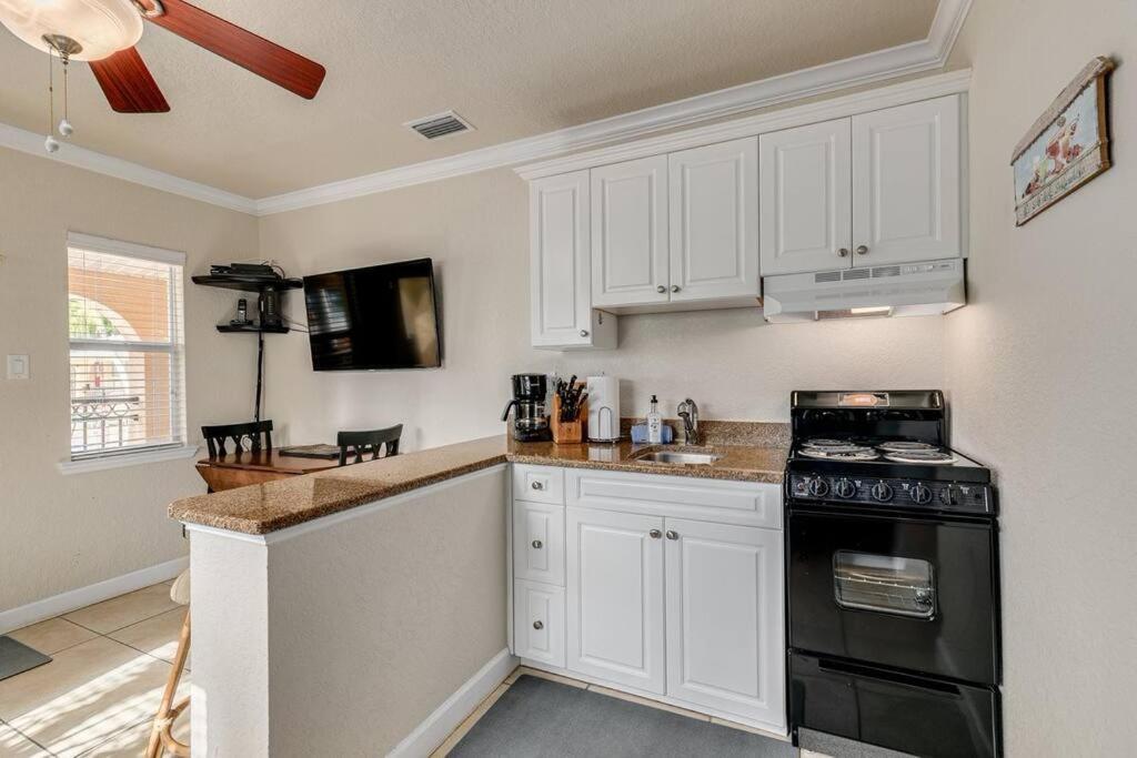 Steps To The Beach And Restaurants! - Coconut Villa'S Suite 1 St. Pete Beach Exteriér fotografie