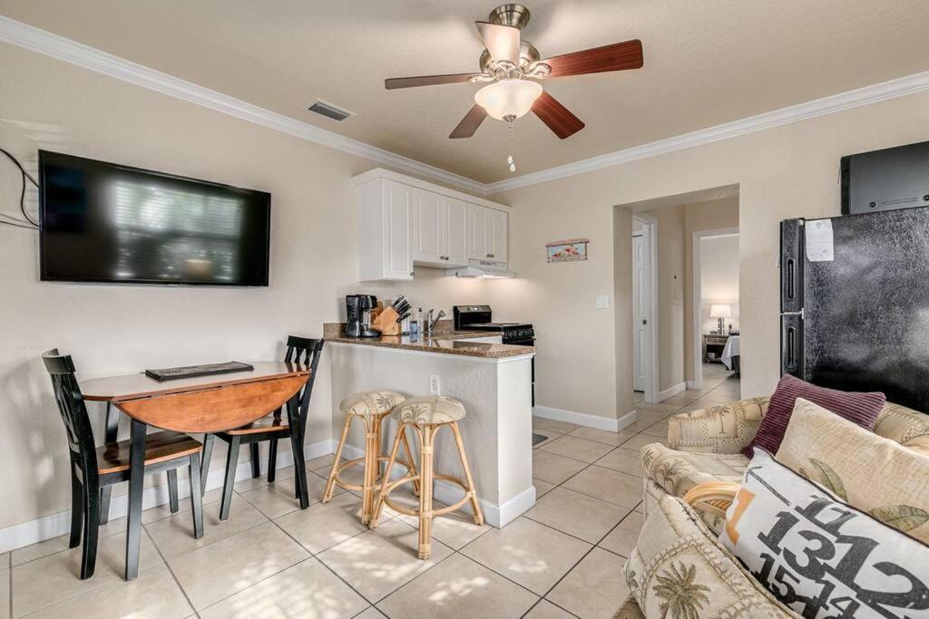 Steps To The Beach And Restaurants! - Coconut Villa'S Suite 1 St. Pete Beach Exteriér fotografie